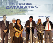 18ª edição, o Festival das Cataratas promoveu, na noite desta quarta-feira (31), no Hotel Recanto Cataratas, a solenidade de abertura do evento. Contou com a participação do governador do Paraná, Carlos Massa Ratinho Junior, Daniela Carneiro, ministra de Turismo do Brasil, e Sofía de Montiel de Afara, ministra do Turismo do Paraguai.