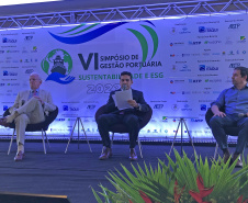 Portos do Paraná apresenta ações premiadas na área ambiental em evento portuário