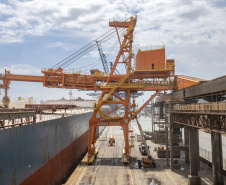 Corredor Leste de Exportação do Porto de Paranaguá embarca maior volume mensal já registrado