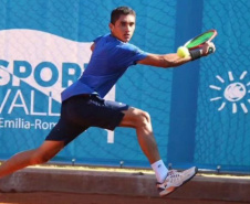 Tenista Gustavo Almeida