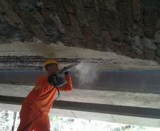 Reforma de pontes na PR-411 em Morretes