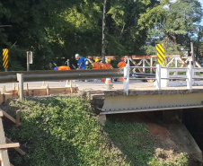 Reforma de pontes na PR-411 em Morretes