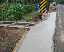 Reforma de pontes na PR-411 em Morretes