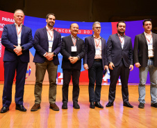 O governador Carlos Massa Ratinho Junior defendeu o fortalecimento da integração interestadual durante a abertura do 8º encontro do Consórcio de Integração Sul e Sudeste (Cosud), nesta sexta-feira (02), em Belo Horizonte.