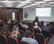 Tecpar e Seju promovem capacitTecpar e Seju promovem capacitação em Direitos Humanos para colaboradores do institutoação em Direitos Humanos para colaboradores do instituto