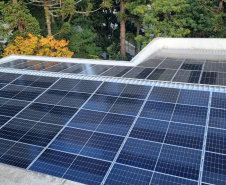 BRDE instala placas solares na agência de Curitiba em ação do Banco Verde