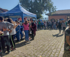  Alunos ajudaram a recolher mais de 2 toneladas de resíduos