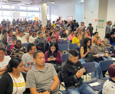 Mais de 500 pessoas participaram de Mutirão de Empregos para Migrantes em Curitiba