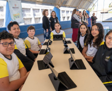 Secretário de Estado da Educação visita escola em Campo Largo e formaliza início de obras de reforma na instituição