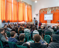 Seed-PR promove ação de conscientização sobre o racismo no Colégio Estadual Professor Lysímaco Ferreira da Costa