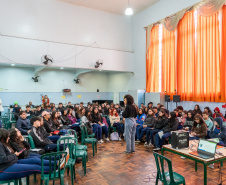 Seed-PR promove ação de conscientização sobre o racismo no Colégio Estadual Professor Lysímaco Ferreira da Costa