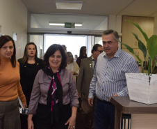 A ministra da Saúde, Nísia Trindade, visitou as instalações da Secretaria de Estado da Saúde (Sesa) nível central nesta terça-feira (25)