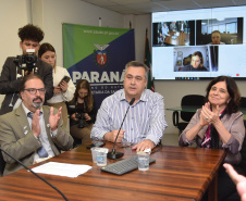 A ministra da Saúde, Nísia Trindade, visitou as instalações da Secretaria de Estado da Saúde (Sesa) nível central nesta terça-feira (25)