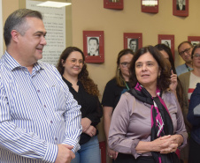 A ministra da Saúde, Nísia Trindade, visitou as instalações da Secretaria de Estado da Saúde (Sesa) nível central nesta terça-feira (25)