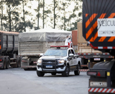  Caminhoneiros recebem a bênção de São Cristóvão no Pátio de Triagem do Porto de Paranaguá