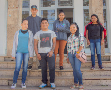 Calouros indígenas da UEPG fazem atividade para conhecer a instituição 
