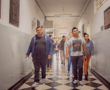 Calouros indígenas da UEPG fazem atividade para conhecer a instituição 