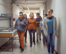Calouros indígenas da UEPG fazem atividade para conhecer a instituição 