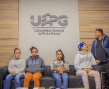 Calouros indígenas da UEPG fazem atividade para conhecer a instituição 
