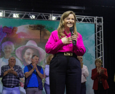 Luiza Brunet confirma presença em Curitiba para ação em memória das vítimas de feminicídio