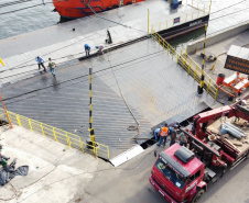 Ferry boat de Guaratuba opera normalmente após troca de ponte 