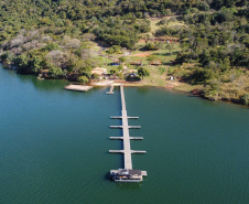 Ribeirão Claro, 26 de julho de 2023 - Com a presença dos secretários de Turismo do Paraná, Márcio Nunes, e de São Paulo, Roberto Lucena, aconteceu no Resort Tayayá, a assinatura do Protocolo de Intenções para o fomento integrado do turismo na região denominada Angra Doce.