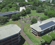Universidades estaduais produzem energia a partir de captação solar