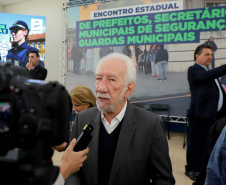 Governador em exercício Darci Piana participa do Encontro Estadual de Prefeitos, Secretários Municipais de Segurança e Guardas Municipais  - 