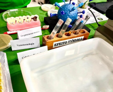 UEL na SBPC: Vírus, bactérias e fungos “do bem” infectam estande da 75ª Reunião Anual, em Curitiba