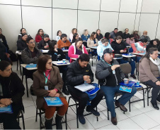   Professores e agentes de saúde recebem formação da Sanepar em saneamento ambiental