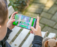 Copel leva teatro e divulga novos jogos digitais na região