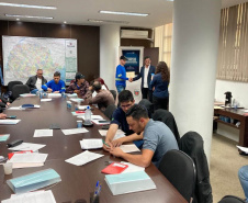 DER/PR firma parceria para realização de cursos e modernização de laboratório de asfalto 