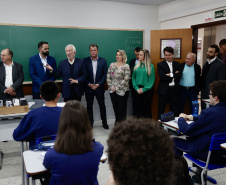 Governo inaugura última escola paralisada pela Operação Quadro Negro, em Campo Largo