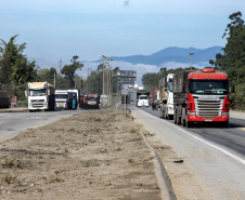 Porto une esforços para deixar o acesso dos caminhões mais limpo e seguro