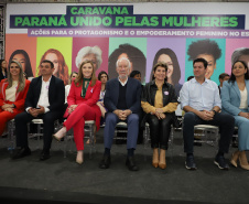 MULHERES