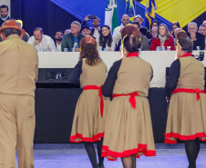 Guaratuba, 28 de agosto de 2023 - A primeira dama, Luciana Saito Massa, participou da abertura do Jogos da Integração da Idoso.