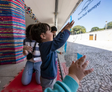 MON promove oficina artística para crianças de 1 a 2 anos