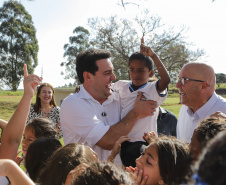 O governador Carlos Massa Ratinho Junior entregou oficialmente nesta quinta-feira (17) o Contorno Sul de Wenceslau Braz, no Norte Pioneiro. 