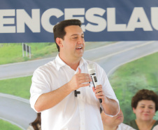 O governador Carlos Massa Ratinho Junior entregou oficialmente nesta quinta-feira (17) o Contorno Sul de Wenceslau Braz, no Norte Pioneiro. 