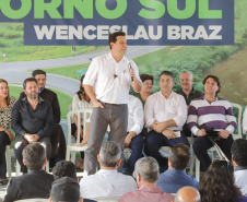 O governador Carlos Massa Ratinho Junior entregou oficialmente nesta quinta-feira (17) o Contorno Sul de Wenceslau Braz, no Norte Pioneiro. 