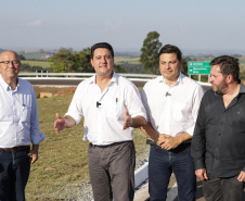 O governador Carlos Massa Ratinho Junior entregou oficialmente nesta quinta-feira (17) o Contorno Sul de Wenceslau Braz, no Norte Pioneiro. 