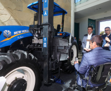 NEW HOLLAND