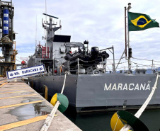 Navio-patrulha Maracanã atraca no Porto de Paranaguá