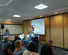 Estado discute regionalização com municípios e Ministério da Saúde em encontro do PRI 