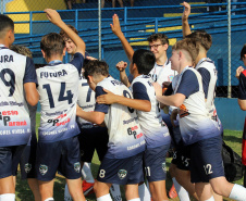 Encerrou no último fim de semana a Fase Macrorregional da 69ª edição dos Jogos Escolares do Paraná - Bom de Bola, nas cidades de Campina Grande do Sul, Rebouças, Planalto, Terra Roxa, Goioerê, Jardim Olinda, Jardim Alegre e Salto do Itararé. A etapa contou com 2.807 participantes, de 110 escolas paranaenses, representando 91 municípios