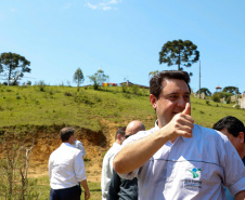 Governador da início à ação Mil Fontes, que vai proteger 1000 nascentes de água até o Dia da Árvore.