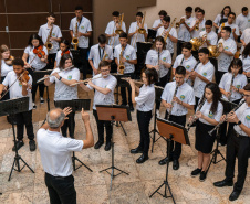 Educação reúne 800 educadores em encontro de formação continuada em Foz do Iguaçu