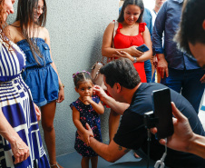 Governador Carlos Massa Ratinho Jr inaugura 240 apartamentos, dos quais 166 receberam subsídio do Governo do Estado, totalizando R$ 2,5 milhões de investimento.