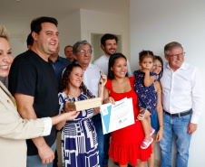 Governador Carlos Massa Ratinho Jr inaugura 240 apartamentos, dos quais 166 receberam subsídio do Governo do Estado, totalizando R$ 2,5 milhões de investimento.