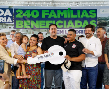 Governador Carlos Massa Ratinho Jr inaugura 240 apartamentos, dos quais 166 receberam subsídio do Governo do Estado, totalizando R$ 2,5 milhões de investimento.